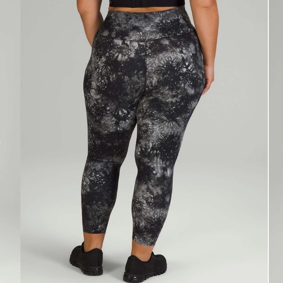 lululemon Base Pace legging size 4 - Picture 4 of 5